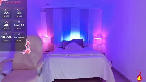 Leah  Greyy online show from December 6, 11:22 am