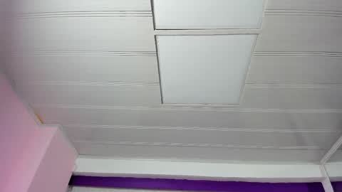 Snapshot of leamoreau__ chatting on October 12, 12:15 pm leamoreau__ online show from October 12, 12:15 pm