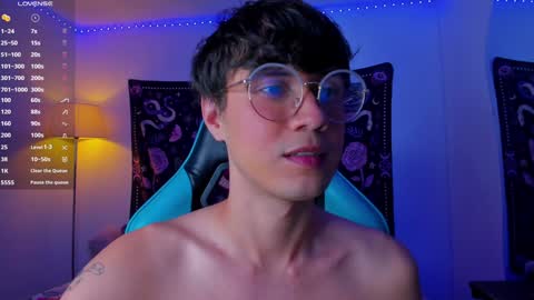 leaneseb online show from December 10, 12:06 am