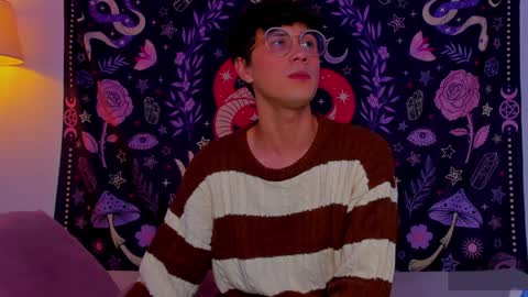 leaneseb online show from December 11, 12:12 pm