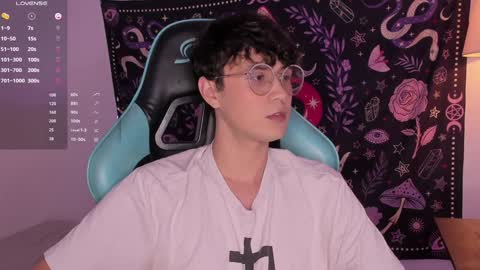 leaneseb online show from December 13, 11:28 pm