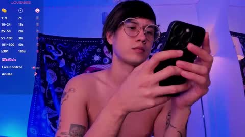 leaneseb online show from March 11, 5:35 pm