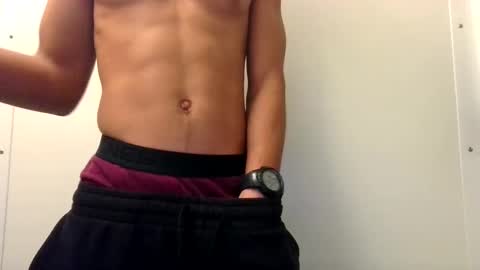 Snapshot of leanlance27 chatting on October 26, 6:03 pm leanlance27 online show from October 26, 6:03 pm