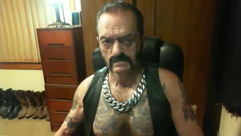 Snapshot of leathergreaser chatting on January 3, 1:03 pm leathergreaser online show from January 3, 1:03 pm