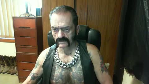 Snapshot of leathergreaser chatting on January 12, 7:42 pm leathergreaser online show from January 12, 7:42 pm
