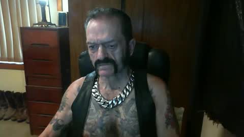 Snapshot of leathergreaser chatting on January 14, 8:26 pm leathergreaser online show from January 14, 8:26 pm