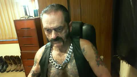 Snapshot of leathergreaser chatting on February 9, 7:41 pm leathergreaser online show from February 9, 7:41 pm