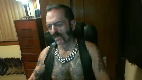 Snapshot of leathergreaser chatting on February 10, 6:24 pm leathergreaser online show from February 10, 6:24 pm