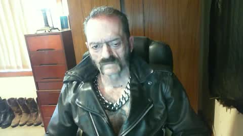 Snapshot of leathergreaser chatting on February 11, 12:28 am leathergreaser online show from February 11, 12:28 am