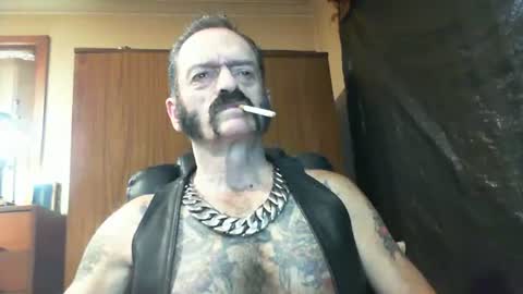 Snapshot of leathergreaser chatting on February 25, 9:46 pm leathergreaser online show from February 25, 9:46 pm