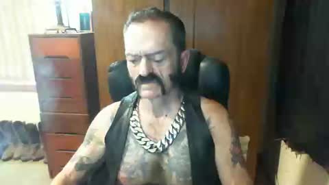 Snapshot of leathergreaser chatting on February 26, 12:49 am leathergreaser online show from February 26, 12:49 am