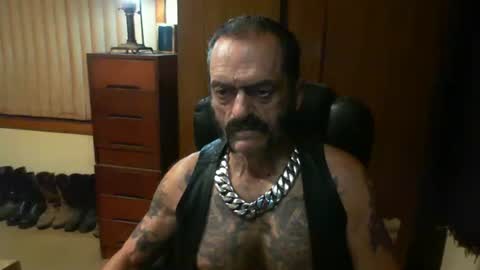Snapshot of leathergreaser chatting on March 12, 1:19 pm leathergreaser online show from March 12, 1:19 pm