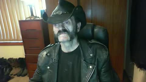Snapshot of leathergreaser chatting on September 19, 8:20 pm leathergreaser online show from September 19, 8:20 pm