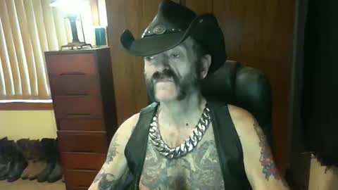 Snapshot of leathergreaser chatting on September 27, 8:36 pm leathergreaser online show from September 27, 8:36 pm