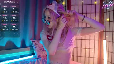 Lee ex online show from September 30, 7:13 am