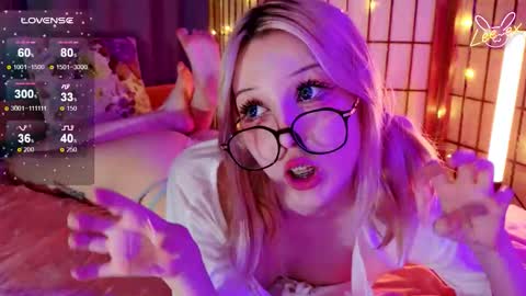 Lee ex online show from October 19, 4:07 pm