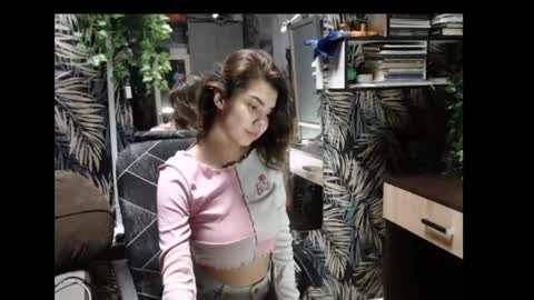 Liya online show from September 29, 1:33 am