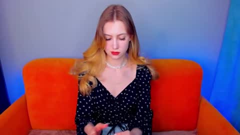 Snapshot of leiawow chatting on March 5, 11:49 am leiawow online show from March 5, 11:49 am