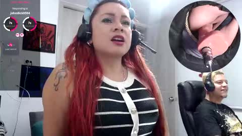 Snapshot of leidycrstnch21 chatting on November 9, 12:42 am LeidyDi223 online show from November 9, 12:42 am