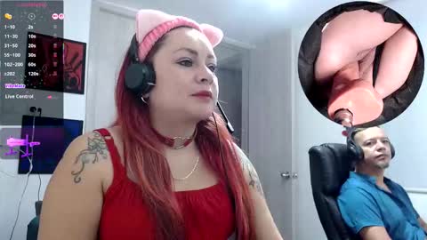 Snapshot of leidycrstnch21 chatting on November 10, 2:05 pm LeidyDi223 online show from November 10, 2:05 pm