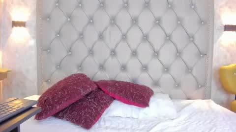 LEIGH ANGELS online show from February 21, 9:43 pm