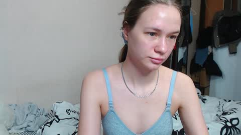 leila_bambi_ online show from December 23, 1:08 am