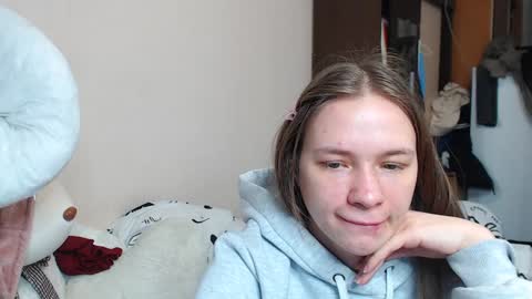 leila_bambi_ online show from December 24, 12:11 am