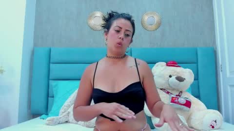   online show from February 12, 9:52 am