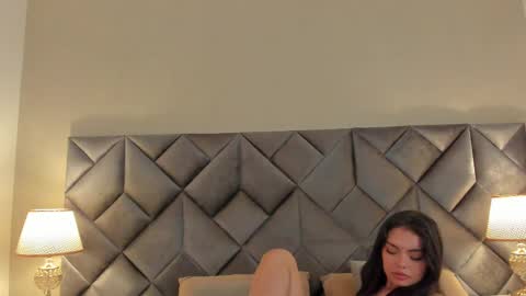 Leizathompson online show from September 15, 8:31 pm