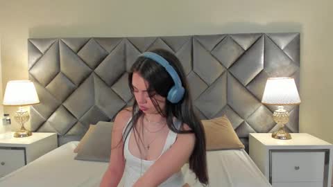 Leizathompson online show from September 17, 7:37 pm