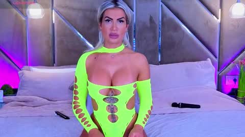 Carlaa online show from September 24, 5:27 pm