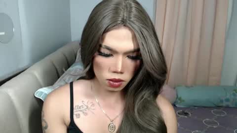 lena online show from February 15, 9:49 am