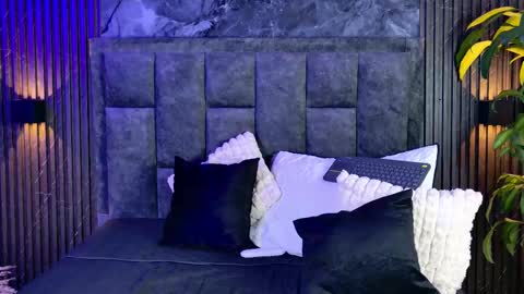 lenna_s online show from October 13, 9:48 pm