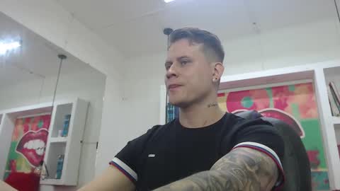 Yesid online show from February 17, 1:10 pm