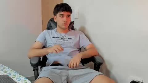 Leo Jones online show from December 11, 10:16 pm