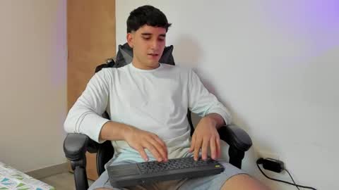 Leo Jones online show from January 17, 10:23 pm