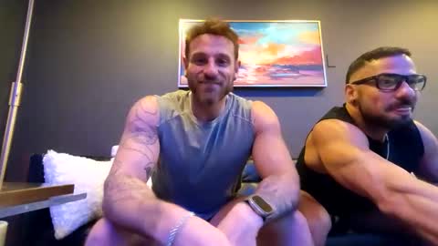 Snapshot of leobayne chatting on November 6, 3:18 am Leo Bayne online show from November 6, 3:18 am