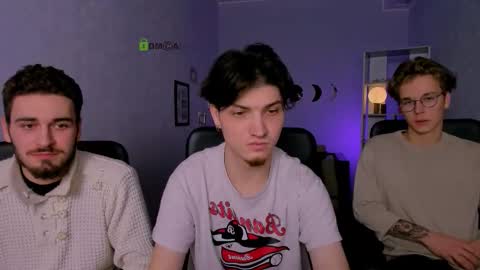 leo online show from December 17, 1:06 pm