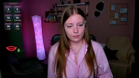 Leona online show from November 19, 6:52 pm