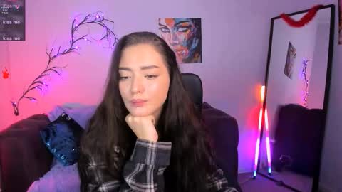 Leona online show from November 27, 2:52 pm