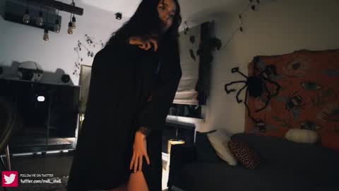 Leo online show from October 28, 6:43 pm