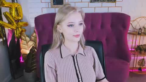 leonastone online show from October 8, 5:10 pm