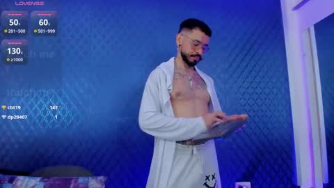 Snapshot of leondevereda_ chatting on January 12, 11:04 pm Len online show from January 12, 11:04 pm