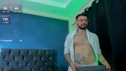 Snapshot of leondevereda_ chatting on January 17, 3:23 am Len online show from January 17, 3:23 am