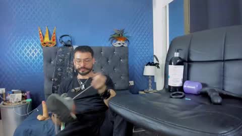 Snapshot of leondevereda_ chatting on February 3, 2:36 am Len online show from February 3, 2:36 am