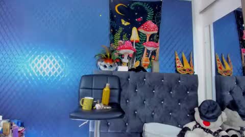 Snapshot of leondevereda_ chatting on March 3, 1:42 am Len online show from March 3, 1:42 am