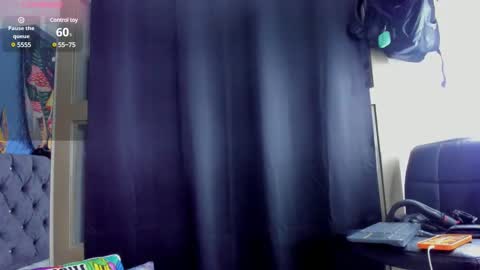 Snapshot of leondevereda_ chatting on March 9, 1:14 am Len online show from March 9, 1:14 am