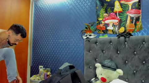 Snapshot of leondevereda_ chatting on March 12, 2:34 pm Len online show from March 12, 2:34 pm