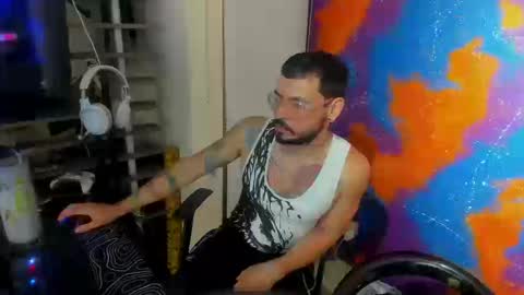 Snapshot of leondevereda_ chatting on September 25, 12:47 am Len online show from September 25, 12:47 am