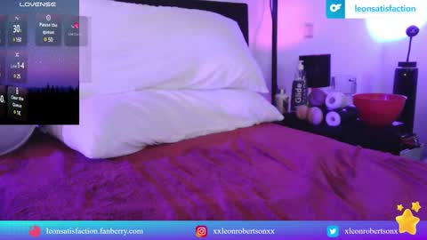 Leon Robertson online show from December 1, 8:42 pm